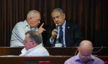 نتنياهو أقال غالانت فالتهبت الشوارع غضبا والمحكمة العليا تشهد جدلا