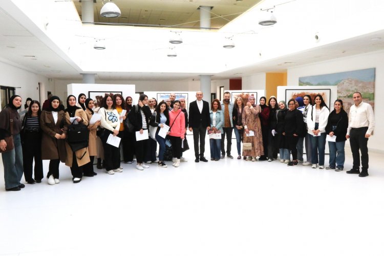 منح جامعة دار الكلمة الدراسية لتمكين الطلاب والعملية التعليمية