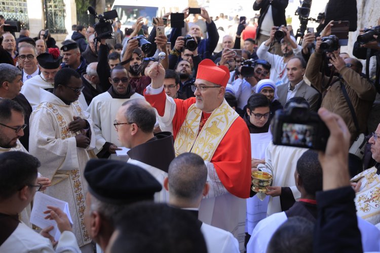 بطريرك اللاتين للقدس يدخل مدينة بيت لحم عشية عيد الميلاد