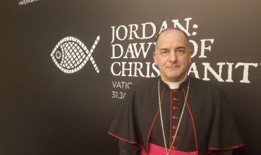 مقابلة مع السفير البابوي في الأردن: "مسيحيو الشرق الأوسط ليسوا وحدهم"
