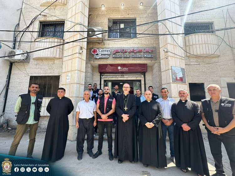 البابا لاون في اتصال بالكاردينال بييرباتيستا يتضامن مع رعية غزة بعد الهجوم على الكنيسة