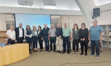 أمسية إشهار ديوان "طفل يشتهيه الرحيل" للشاعر محمد موعد في مكتبة "أبو سلمى" – الناصرة