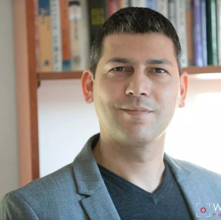 الدكتور عامر جرايسي في لقاء مع "القيامة" يدعو لبناء قيادة تربوية للمجتمع العربي لوضع خطة لمواجهة العنف والإجرام