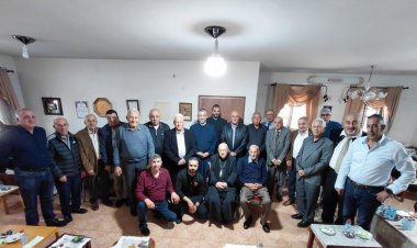 البطريرك ميشيل صباح يحل ضيفا على شفاعمرو في بيت الوجيه إبراهيم نعوم وكوكبة من رجالات المدينة يرحبون به