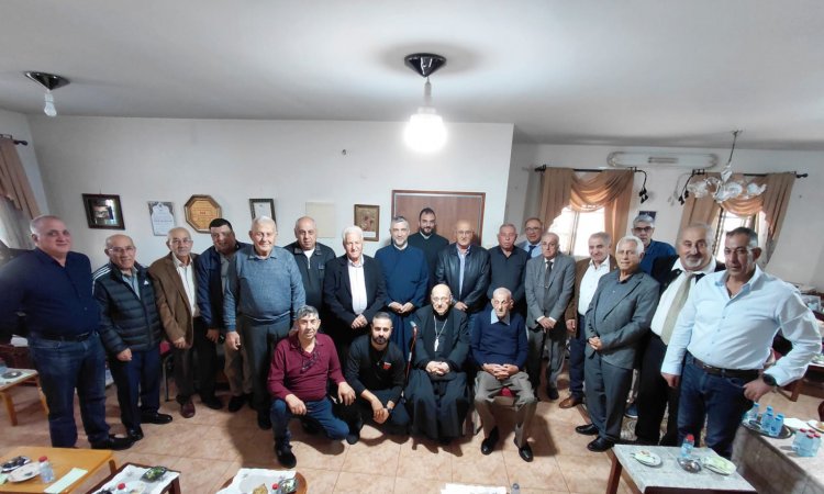 البطريرك ميشيل صباح يحل ضيفا على شفاعمرو في بيت الوجيه إبراهيم نعوم وكوكبة من رجالات المدينة يرحبون به