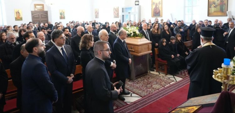 جنازة هلي الرحباني في كنيسة رقاد السيدة- المحيدثة بحضور والدته السيدة فيروز