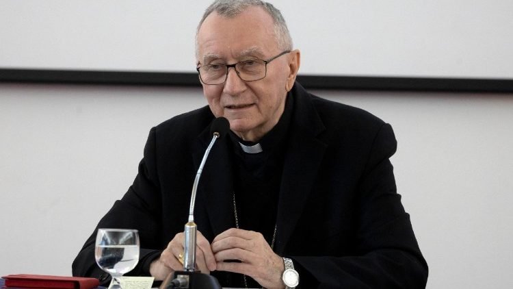الكاردينال بارولين في لقاء مع دائرة الاتصالات الفاتيكانية: الحروب الوقائية تهدد العالم بالاشتعال