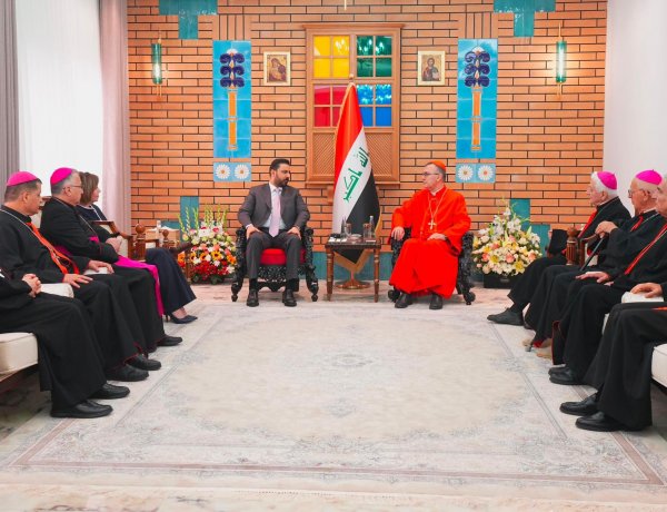 البطريرك إميل نونا يستقبل رئيس مجلس الوزراء ووفد التجمع الوطني الكلداني في مقر البطريركية الكلدانية في بغداد