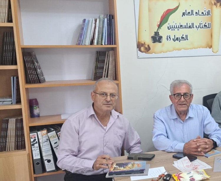 برنامج " بين طيات الكتب" الأدبي يناقش ديوان الشاعر كرم شقور