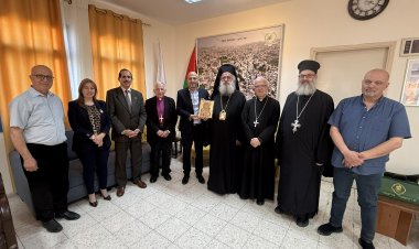 وفد من أساقفة وكهنة يزور بلديات بيت لحم، بيت ساحور وبيت جالا مهنئا الرؤساء والأعضاء المنتخبين