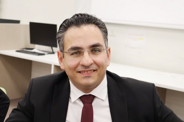 دراسة جديدة للدكتور إياس ناصر في كتاب أصدرته جامعة إدنبرة العريقة في اسكتلندا