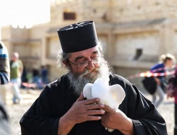 رقاد قدس الأرشمندريت الشيخ خريسوستوموس على رجاء القيامة والحياة الأبدية