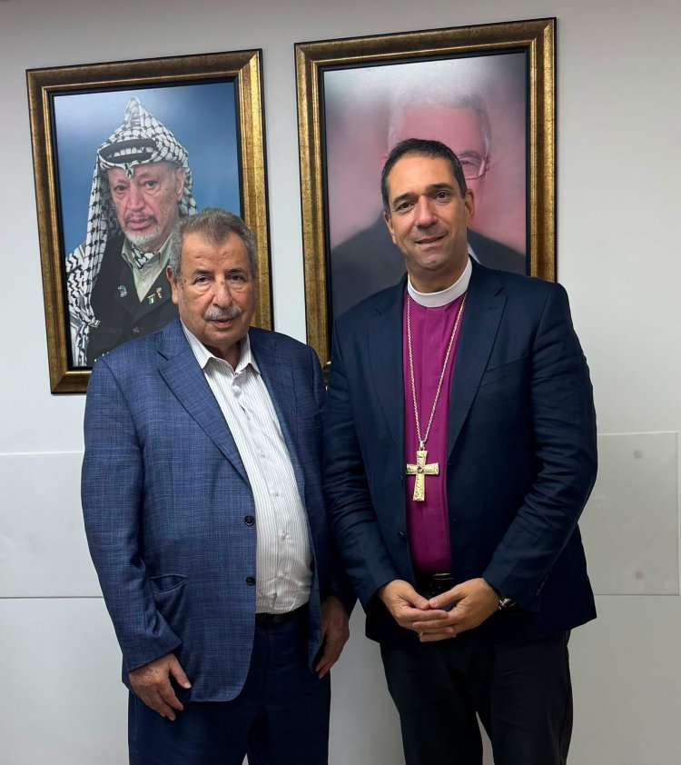 المطران حسام نعوم ود. رمزي خوري يؤكدان أهمية دور الكنيسة في مواجهة التحديات وتعزيز الصمود